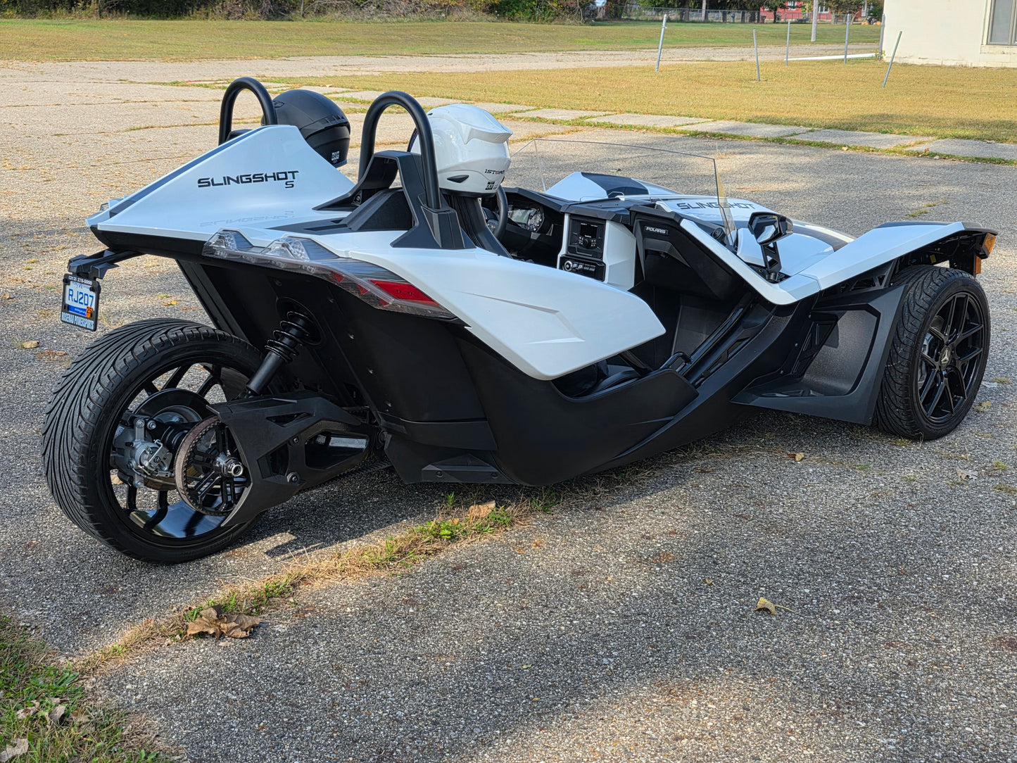 2021 Polaris Slingshot S - White Lightning