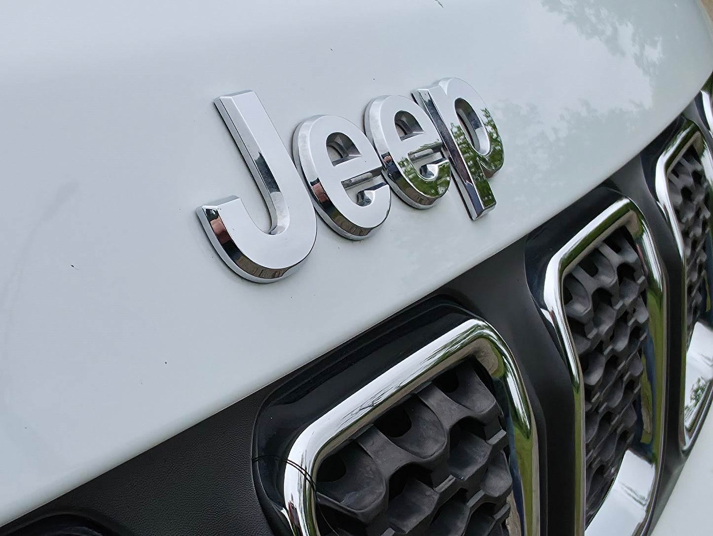 2023 Jeep Compass - White