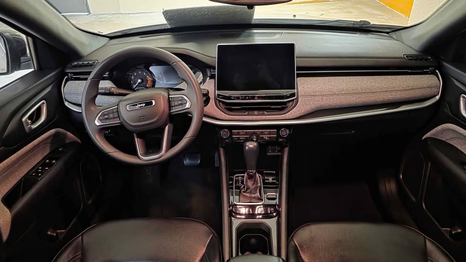 2023 Jeep Compass - White
