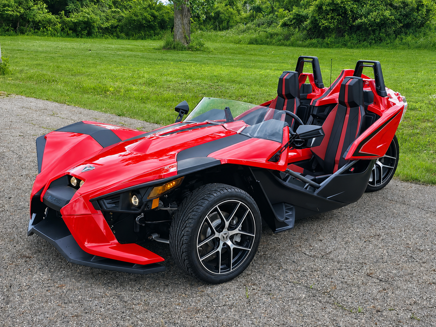 2015 Polaris Slingshot SL - Red
