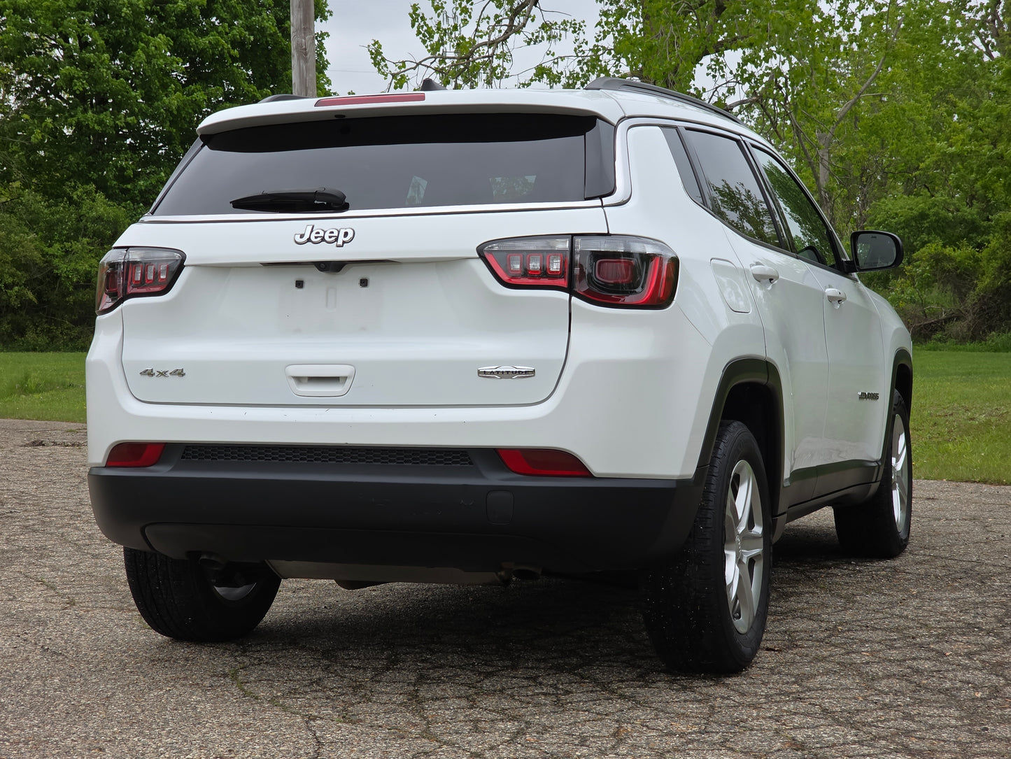 2023 Jeep Compass - White